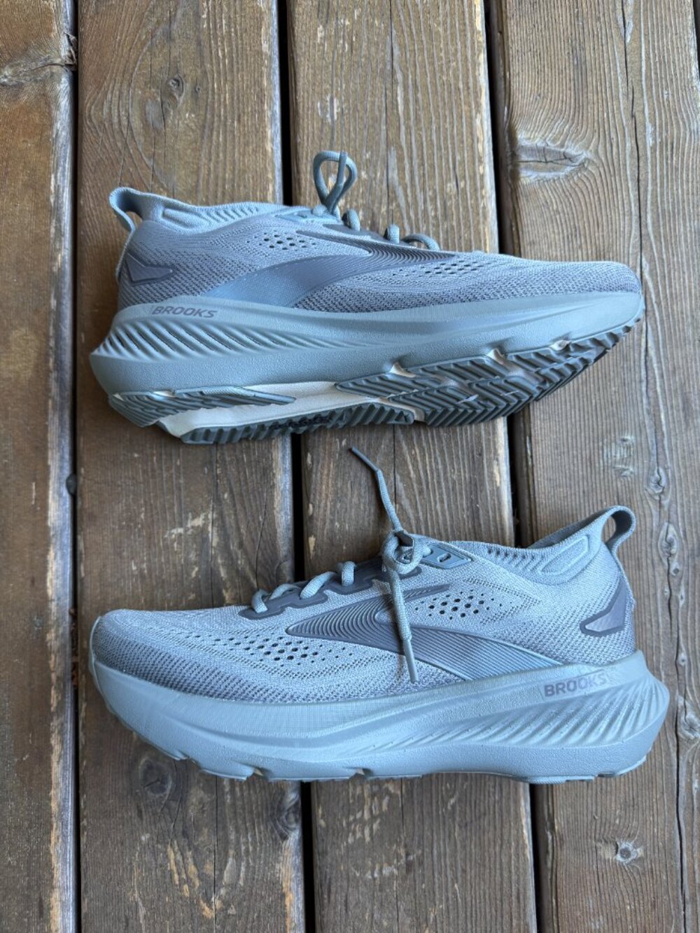 BROOKS Glycerin 23 Running Shoe Gray/Blackened Pearl in Men's 9 - Picture 4 of 13